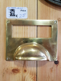 Cup brass handle with display plate