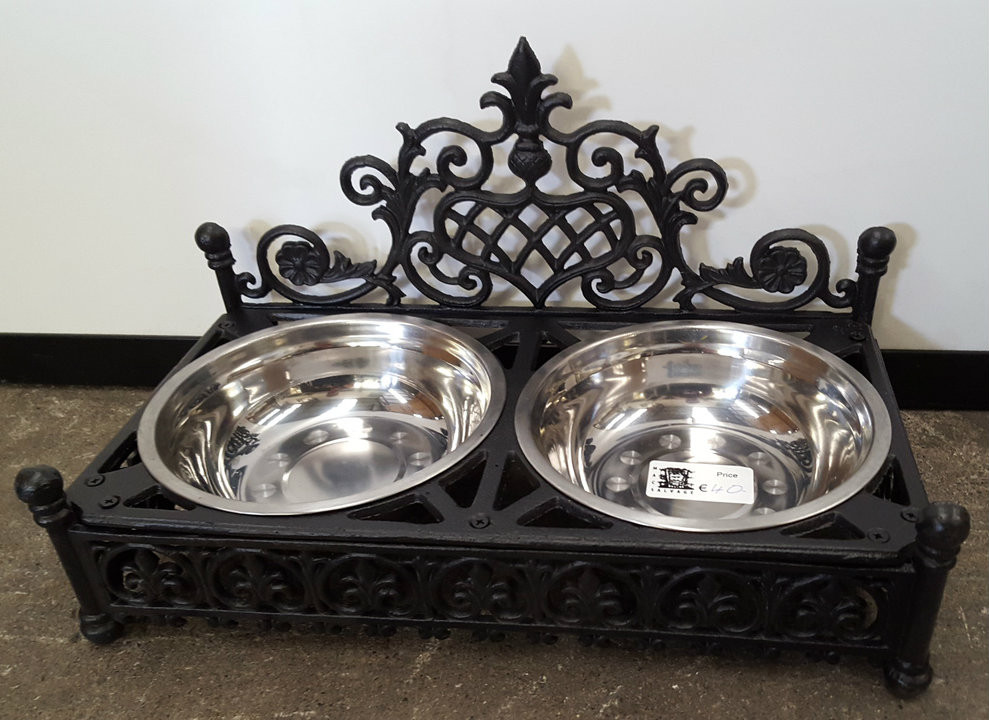 Wrought iron dog clearance bowl stand