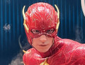 FLASH HOT TOYS (COLLECTOR EDITION) FIGURE MMS713 FLASH MOVIE