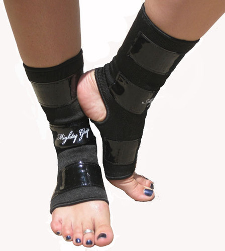 Mighty Grip Ankle Protector for Bare Feet (Medium)
