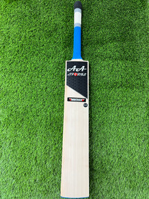 AA Sports Maverick  English Willow Cricket Bat' Grade 2
