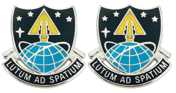 Army crest - USAE U.S. Army Space Command - Motto LUTUM AD SPATIUM