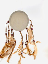DRUM 3" RAWHIDE WITH NATURAL FEATHERS