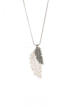 NECKLACE GOLD FEATHERS FASHION JEWELRY 14"