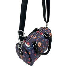 Purse Duffle Style With 2 Zippers Floral