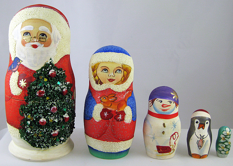 santa matryoshka dolls