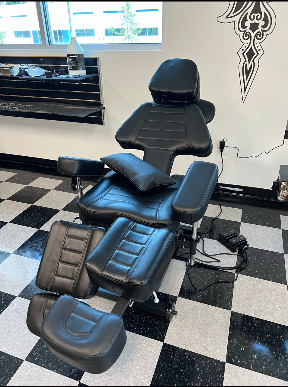 Fellowship Adjustable Tattoo Client Chair 3606 Electric - Www.PhucStyx.com