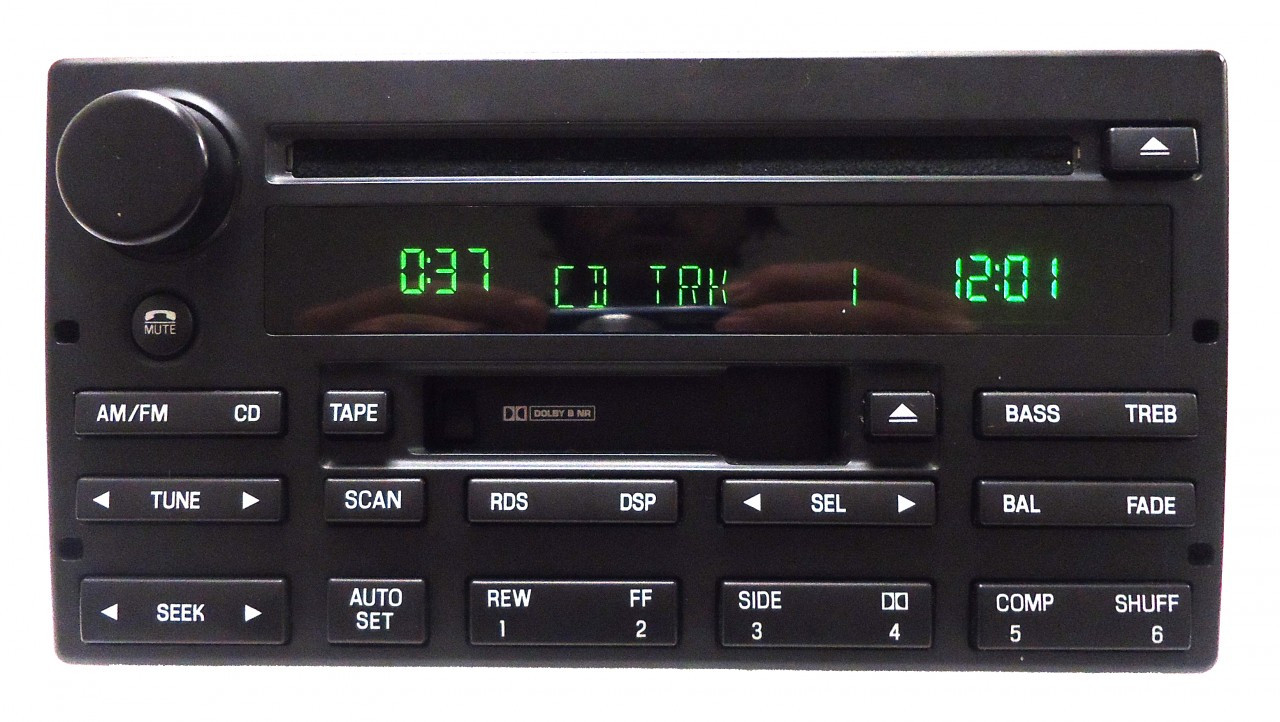 03 - 07 FORD Crown Victoria AM FM Radio Tape Cassette CD