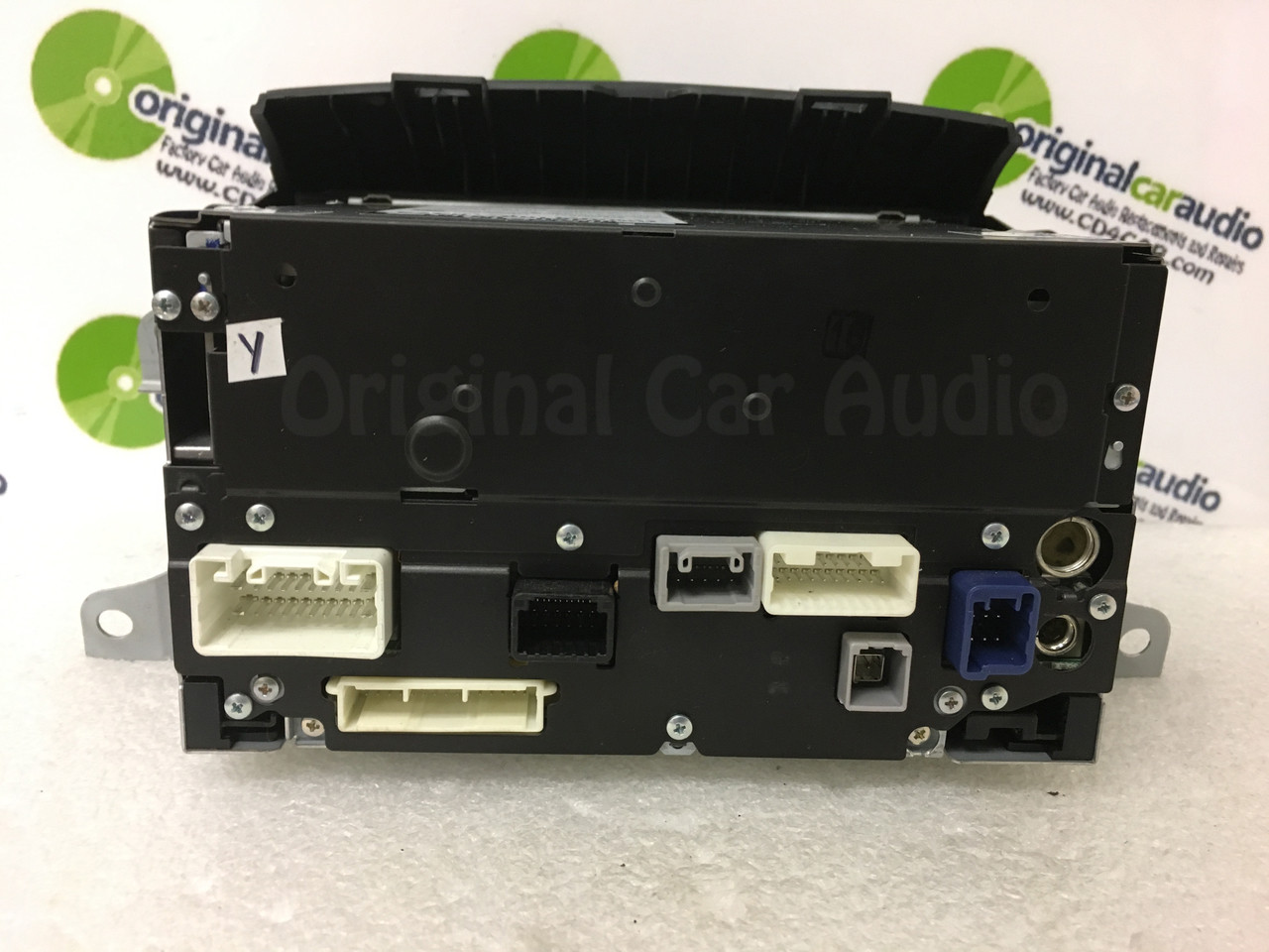 2004 - 2010 E7007 Toyota Sienna Navigation System GPS Radio WITH BEZEL