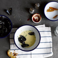 FALCON ENAMEL pudding basin 12cm