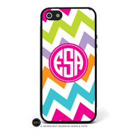 iPhone 5 Case
Pattern: Chevron Multi
Frame: Solid Circle
Frame Color: Hot Pink
Font: Harolds
Font Color: White