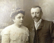 1890s Victorian Carte de Visite Card Photograph of a Couple Rigaud Cours De River