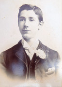 Large 1800s Victorian Cabinet Card Photograph by Ralph Leslie of Kidderminster 
