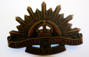 Antique  WW2 Military AIF Australia Rising Sun  Shoulder  Badge