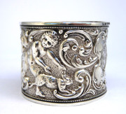 Stunning Antique 1900s Sterling Silver Napkin Ring with Cherubs