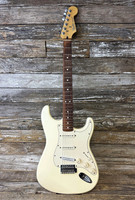 Fender 2000 MIM Stratocaster (Used)