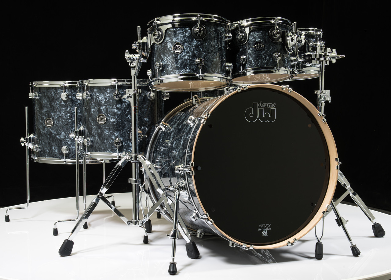 DW Performance Series 7pc Drum Kit Black Diamond 8/10/12/14/16/22/14SD DW Performance Series 7pc Drum Kit Black Diamond 8/10/12/14/16/22/14SD