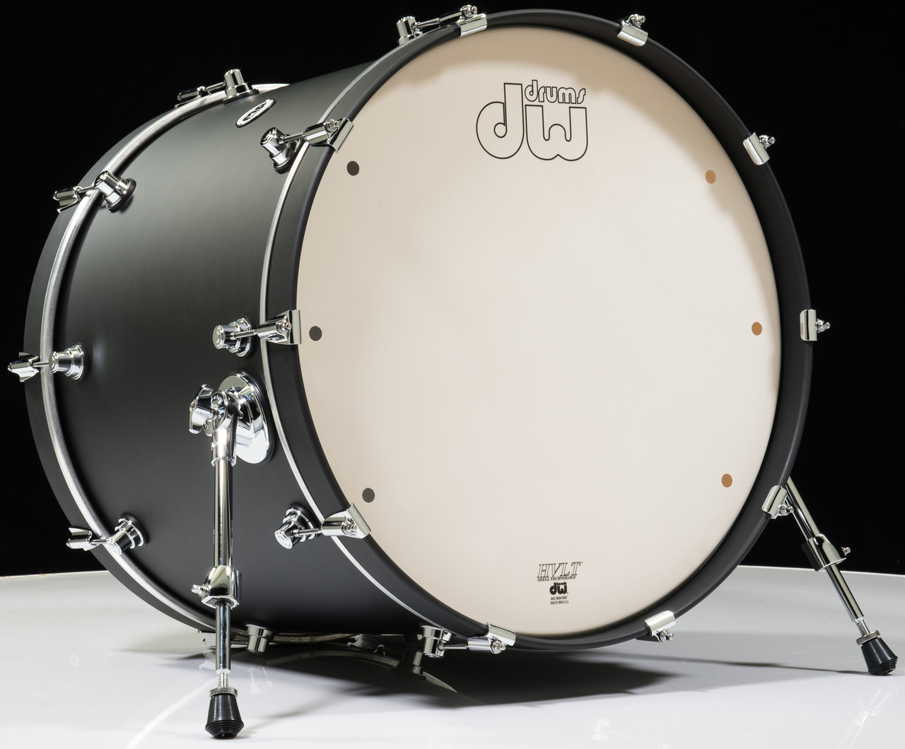 DW Design Series 18X22 Bass Drum Black Satin