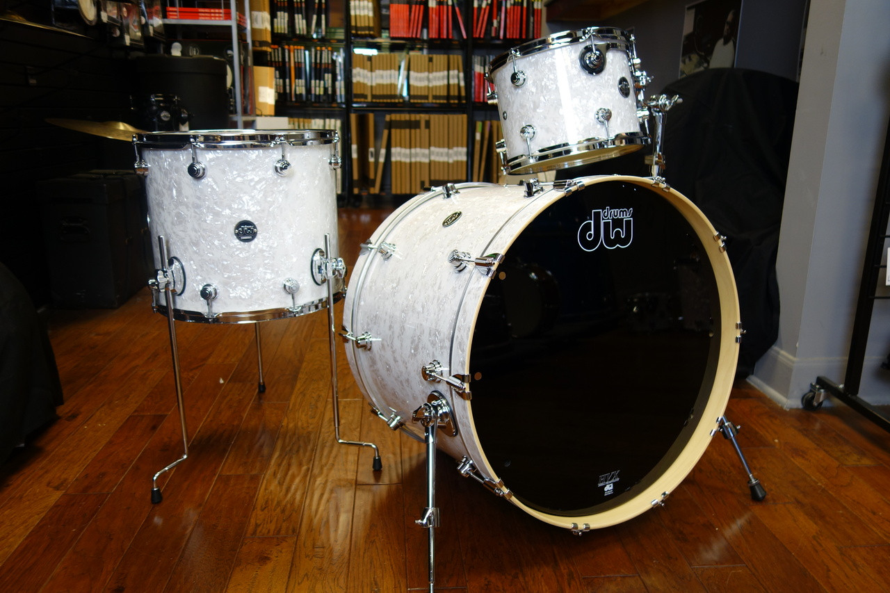 Dw Performance Series 3pc Drum Kit White Marine 131624 