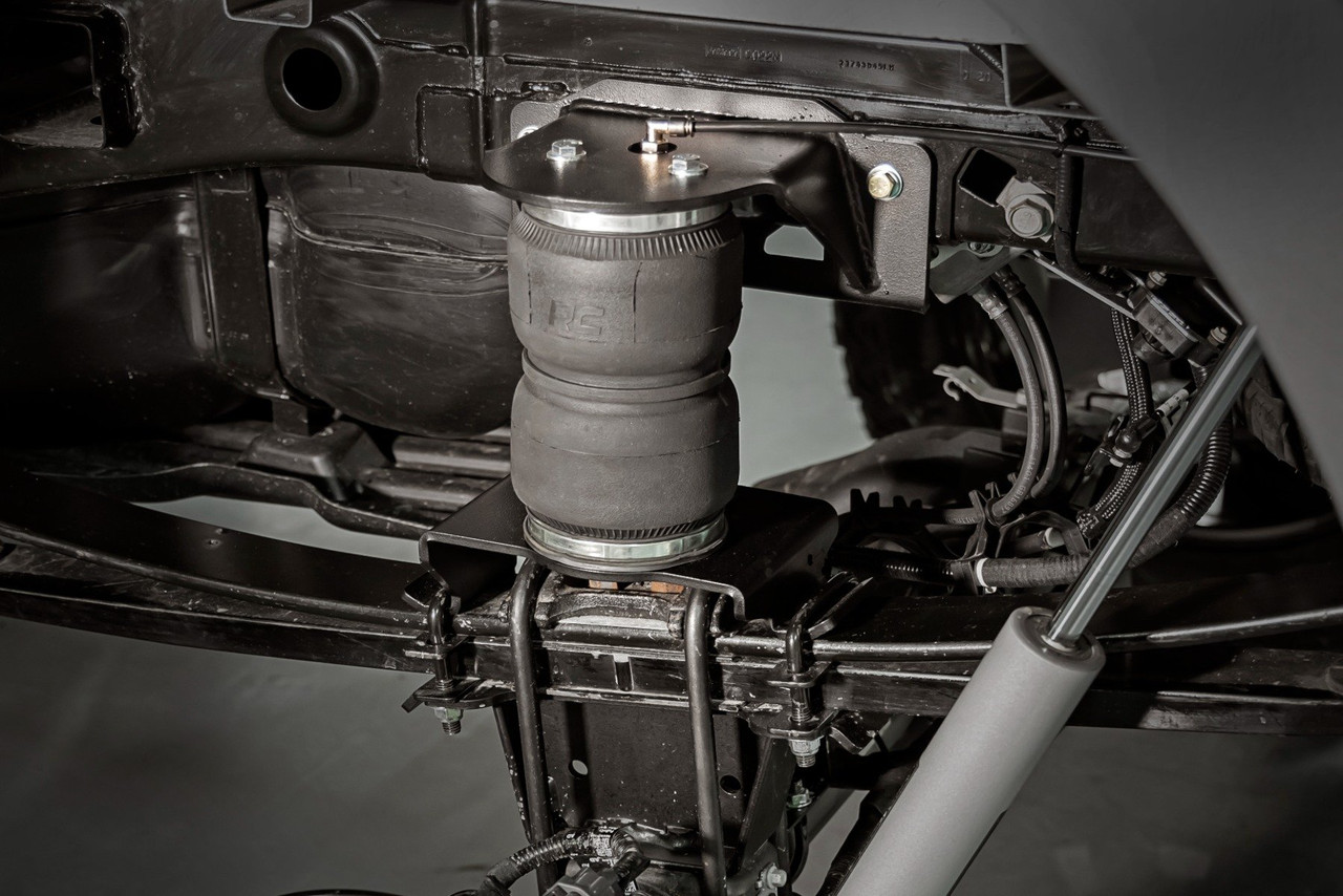 20212023 Ford F150 4WD 06" Air Helper Kit Rough Country 10009