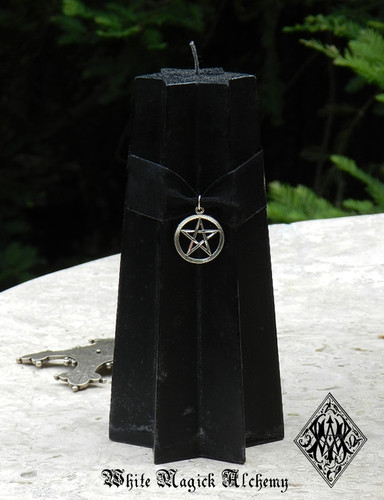 Dark Star Pentacle Candle . Dark, New and Waning Moon Magic