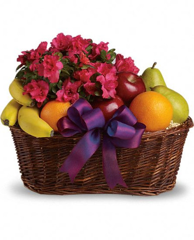 Blooms and Fruit Basket Sweden nationwide delivery.