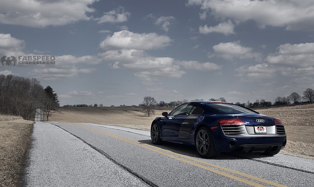 Audi R8 Driving