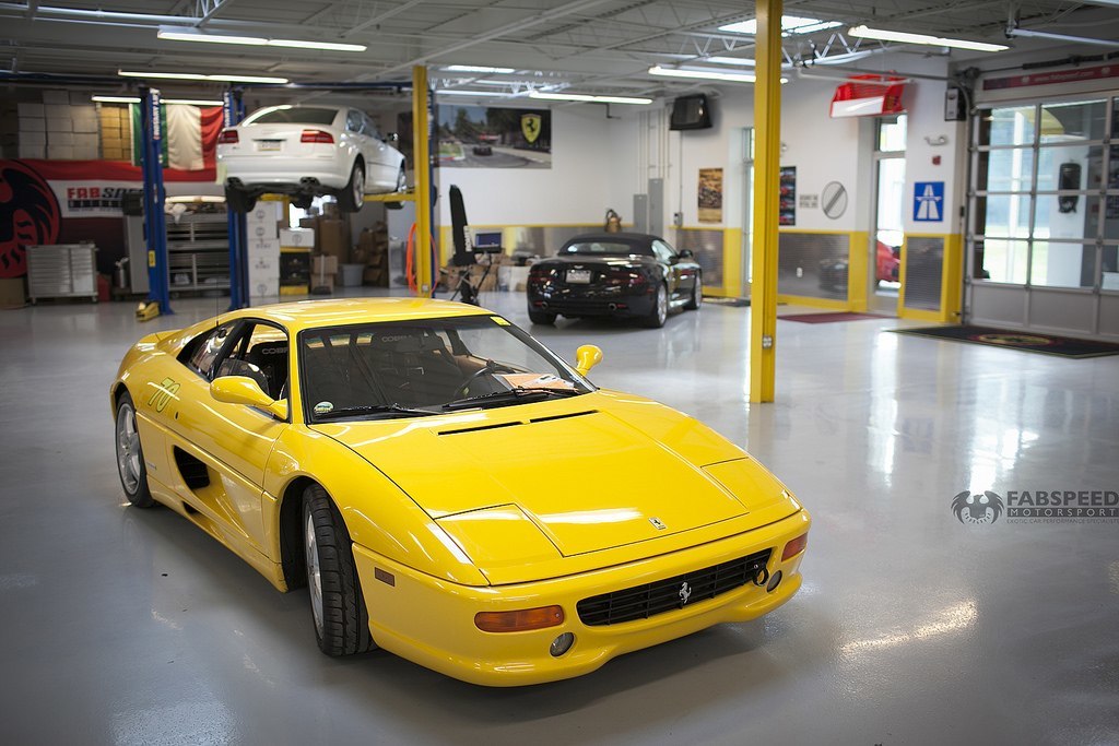 Ferrari F355 Front