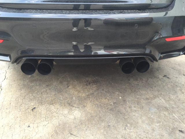 VR speed factory (VRSF) BMW M3 & M4 upgraded exhaust tips in black installed 