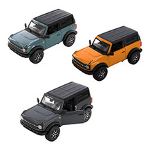 Only 1 die-cast included. Picture shows all available colors. 