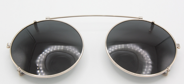 For more information email sales@theoldglassesshop.com